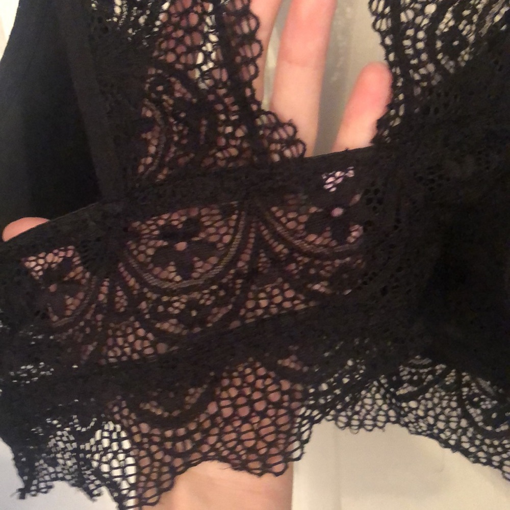 Lacey Padded Black Bralette! - Picture 3 of 7